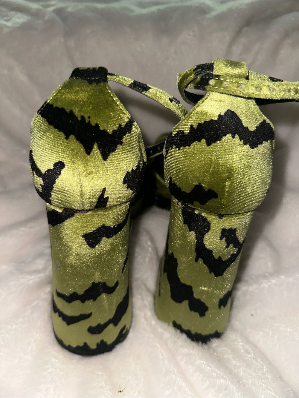 Nasty Gal  velvet Platform Heels - - Picture 3 of 6